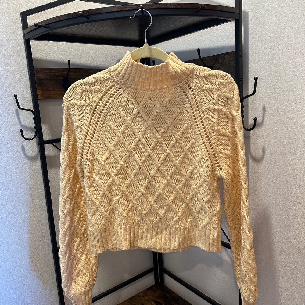Cropped yellow sweater